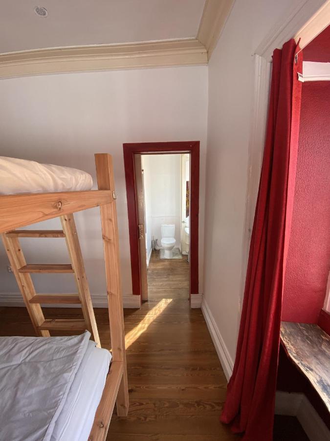 The Pink House Hostel Faja Grande Bagian luar foto