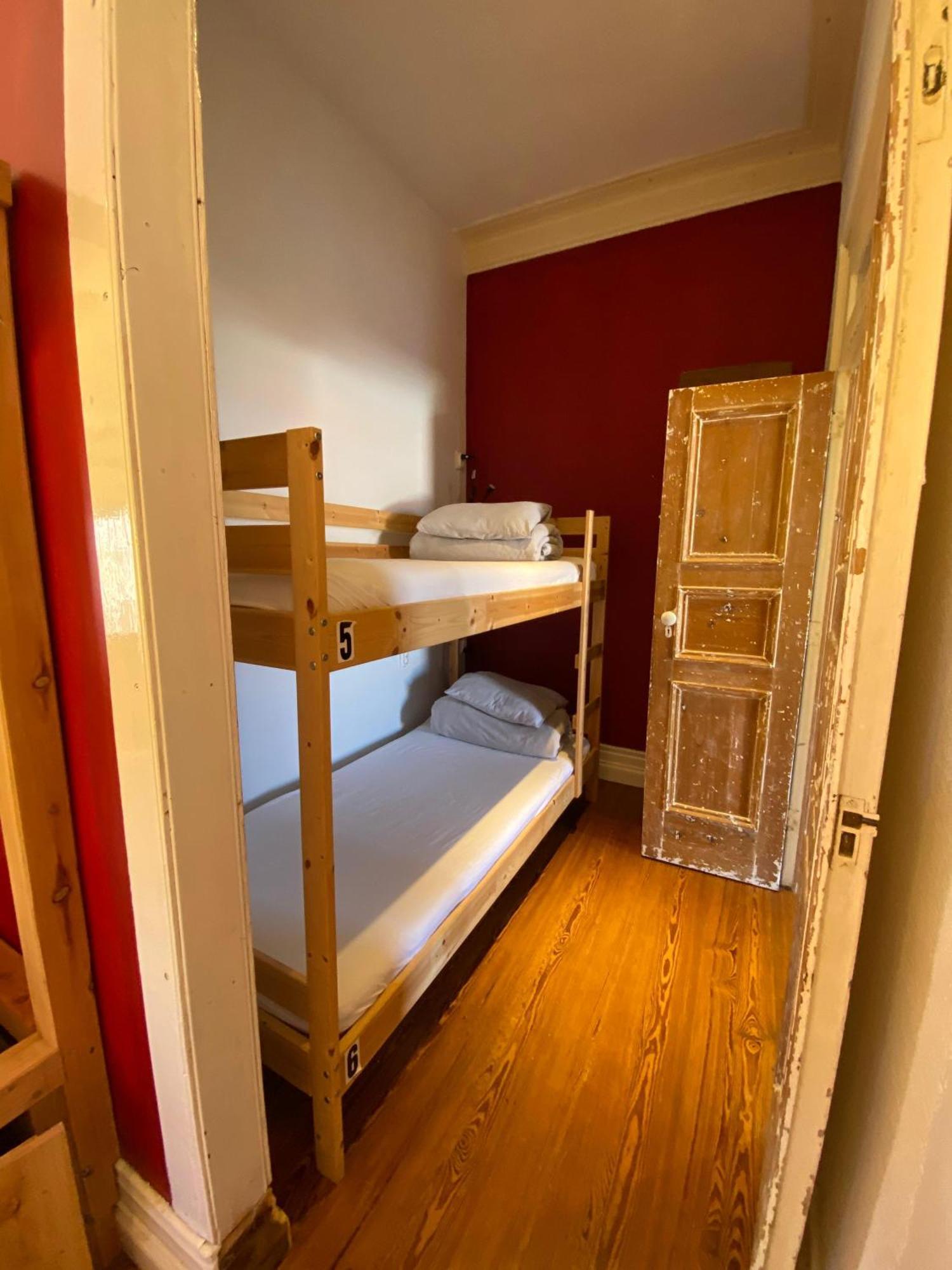 The Pink House Hostel Faja Grande Bagian luar foto